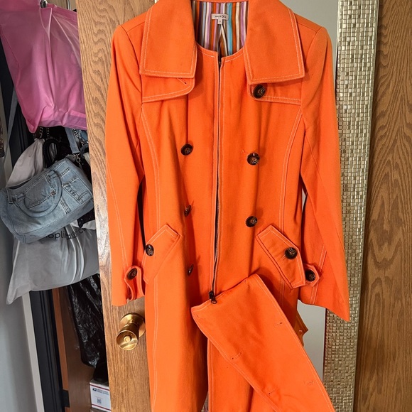 MAX D&G ORANGE COTTON TRENCH COAT SIZE MEDIUM WITH DETACHABLE BIB - Picture 9 of 14